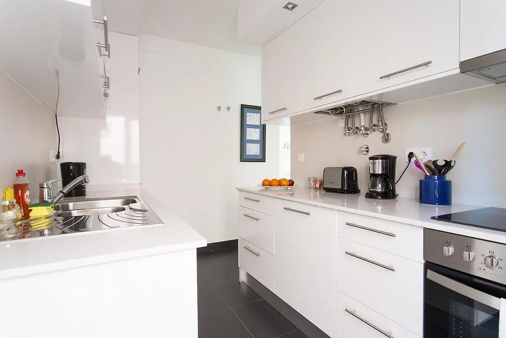 Joivy Joyful 2Br Apt With Terrace Nearby Sao Bento Palace Lisboa Appartement