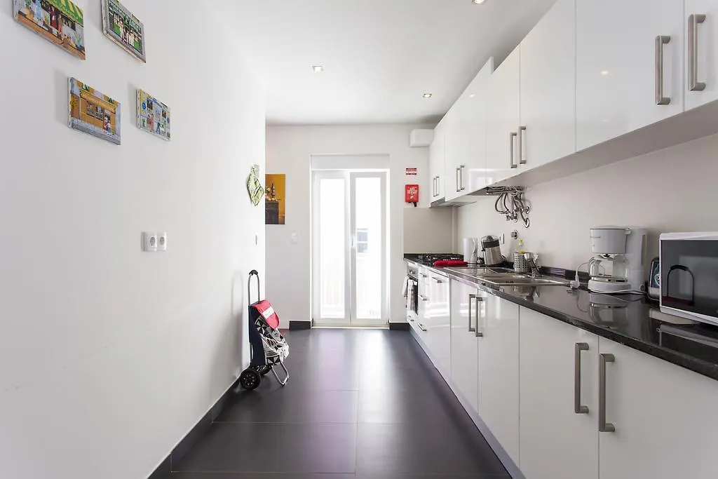 Joivy Joyful 2Br Apt With Terrace Nearby Sao Bento Palace Lisboa Portugal