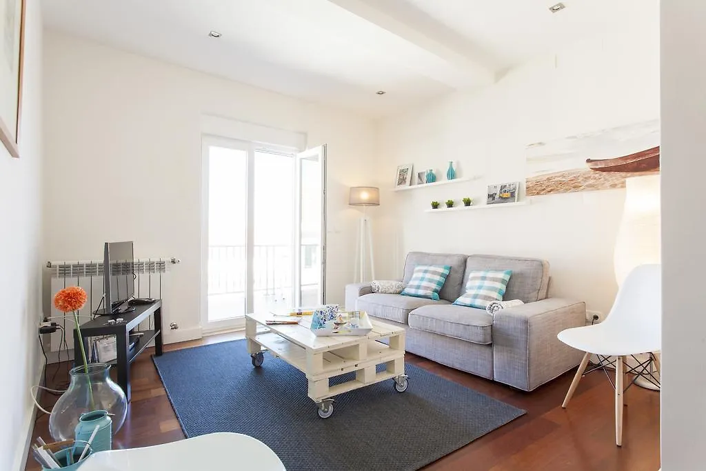 Joivy Joyful 2Br Apt With Terrace Nearby Sao Bento Palace Lisboa Appartement