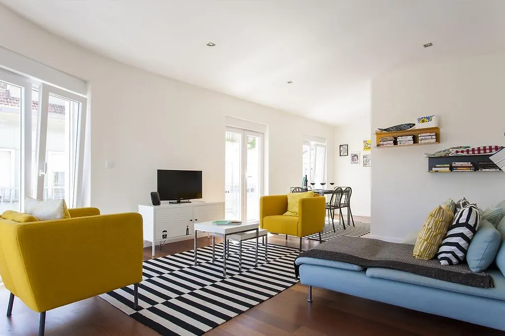 Appartement Joivy Joyful 2Br Apt With Terrace Nearby Sao Bento Palace Lisboa