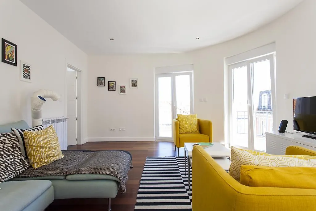 Joivy Joyful 2Br Apt With Terrace Nearby Sao Bento Palace Lisboa Portugal